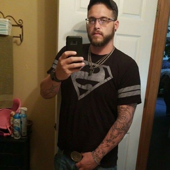 Meet your Posher, Chad - Picture 1 of 1